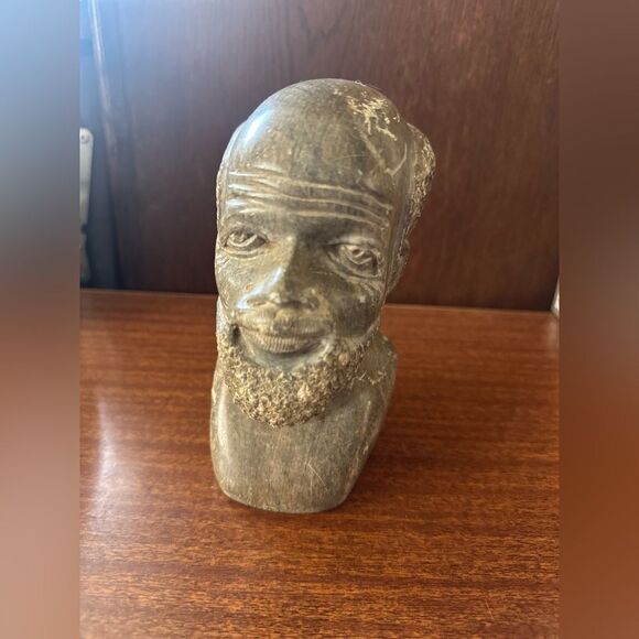 Handcrafted Vintage African SoapStone Bust Sculpture - Picture 4 of 8